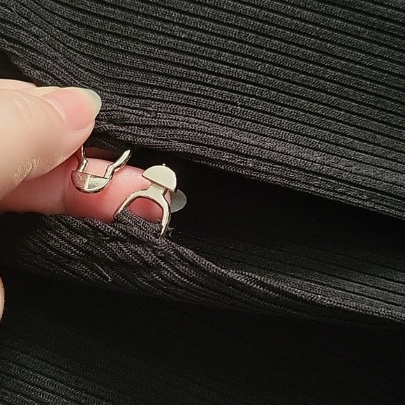 3/4 Sleeve Black Clip Top - Picture 3 of 7